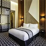 מלון De Paris Mgallery 5*