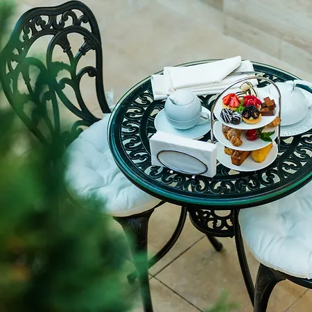 De Paris Mgallery 5* Odessa